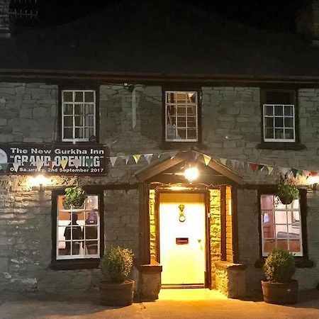 New Gurkha Inn Brecon Buitenkant foto