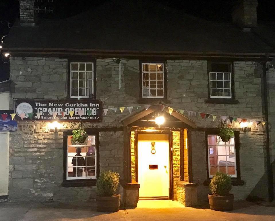 New Gurkha Inn Brecon Buitenkant foto