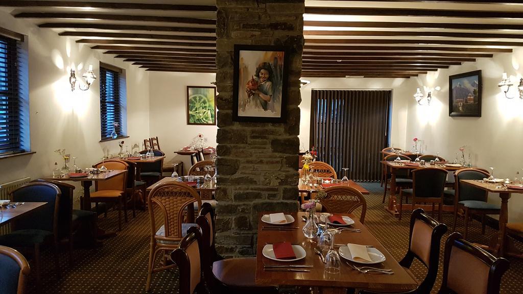 New Gurkha Inn Brecon Buitenkant foto